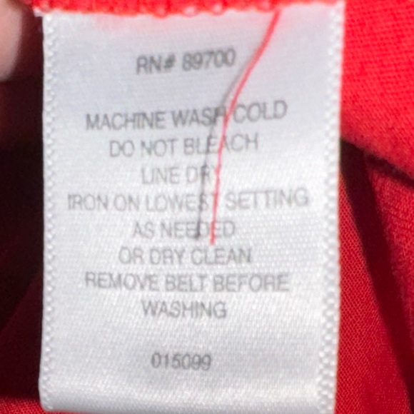 Liz Claiborne Classy red dress. Size 6 buttons down front .flattering fit - Picture 5 of 9